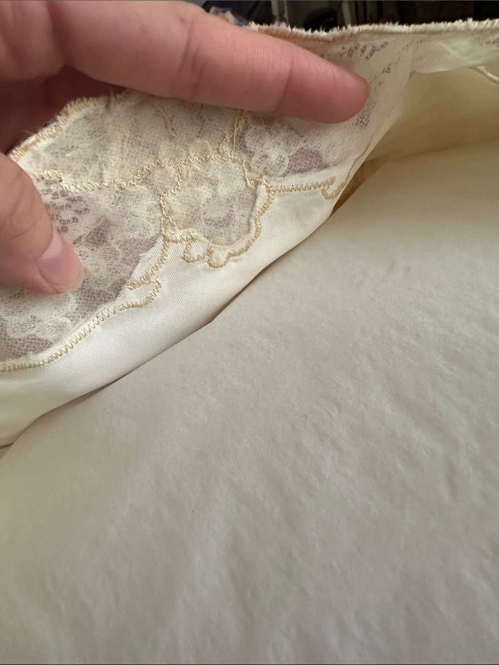 1950’s Ivory Lace-Accent Vintage Wedding Gown - Picture 14 of 14